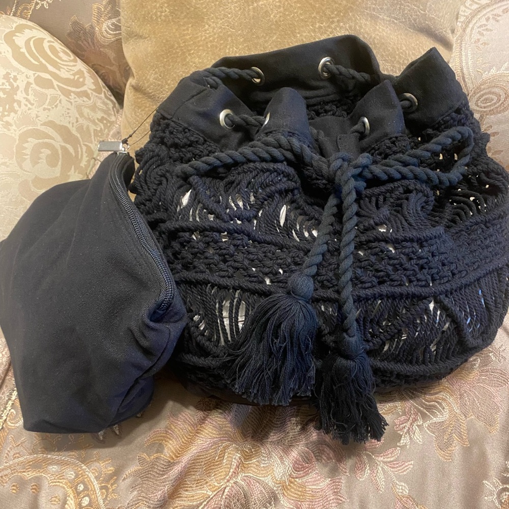 NEW WITHOUT TAGS CROCHET HOBO BLACK BAG🛍